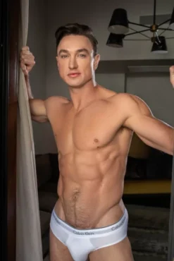 Maszturbáló pornósztár, férfi végbélnyílás – Cade Maddox, Alpha